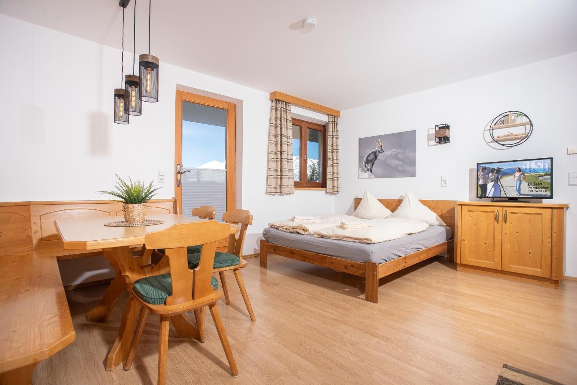 Alpenrelax Krepperhuette Hotel Volders Bagian luar foto
